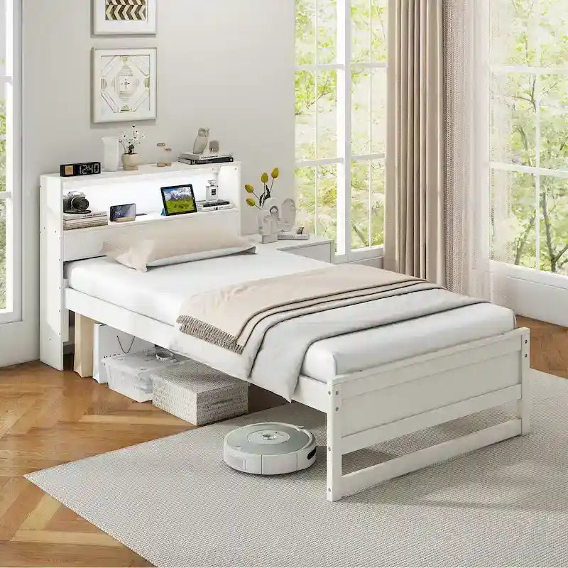 Cadre de lit double en bois gris avec rangement intégré dans la tête de lit, port de chargement USB et éclairage LED