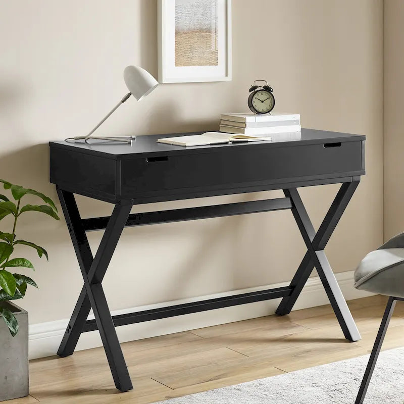 Bureau secrétaire blanc style campagne avec plateau relevable, pieds en X et compartiment de rangement caché