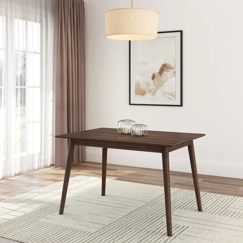 Table de salle à manger moderne de style Mid-Century en pin massif de 122 cm avec plateau deux planches et pieds coniques, couleur noyer