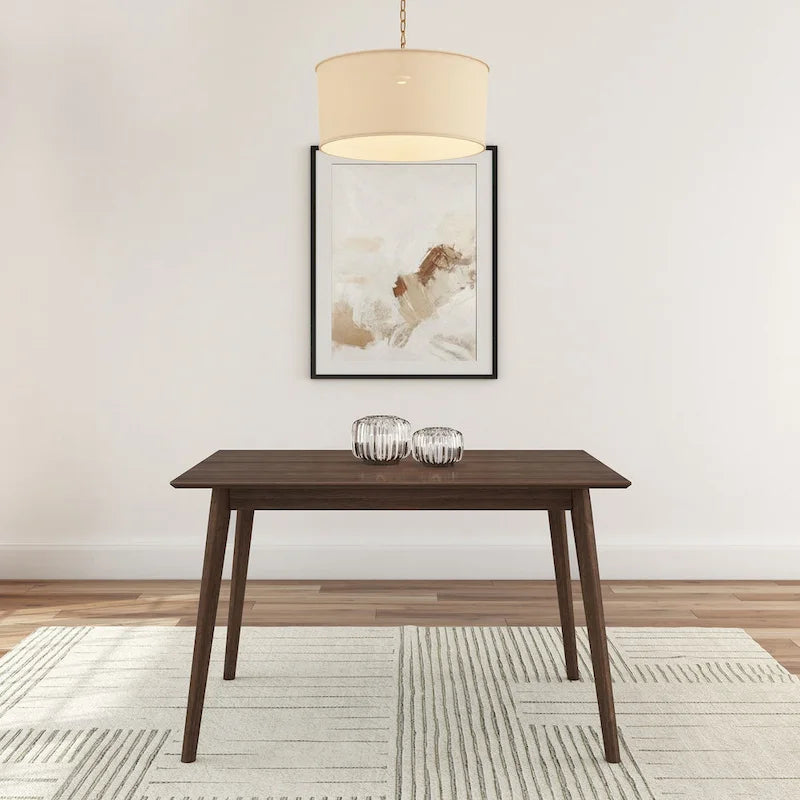 Table de salle à manger moderne de style Mid-Century en pin massif de 122 cm avec plateau deux planches et pieds coniques, couleur noyer