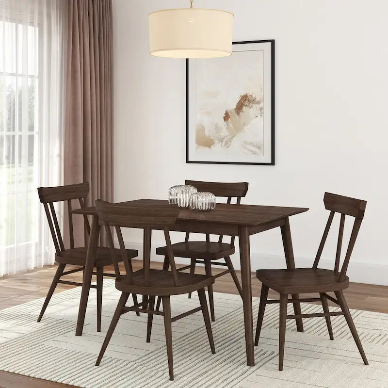 Table de salle à manger moderne de style Mid-Century en pin massif de 122 cm avec plateau deux planches et pieds coniques, couleur noyer