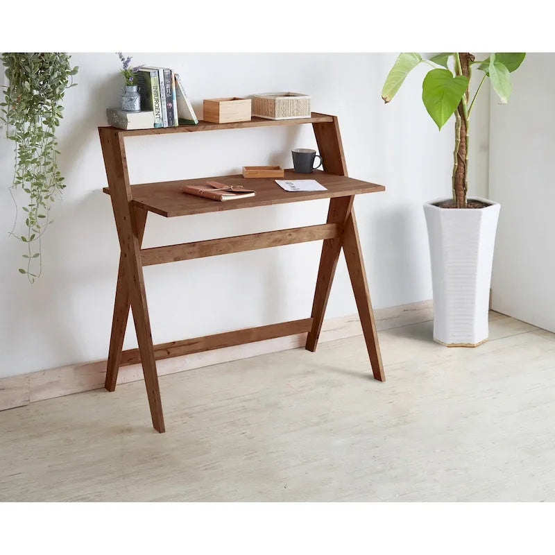 Bureau d'étude moderne du milieu du siècle en hévéa naturel avec pieds en X et étagère supérieure
