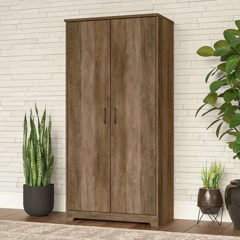 Armoire haute de rangement Cabot avec portes par Bush Furniture